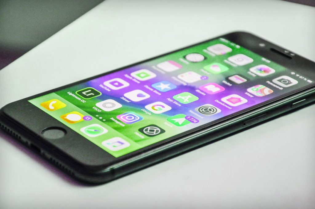 Effect of Graphic Design on Social Media