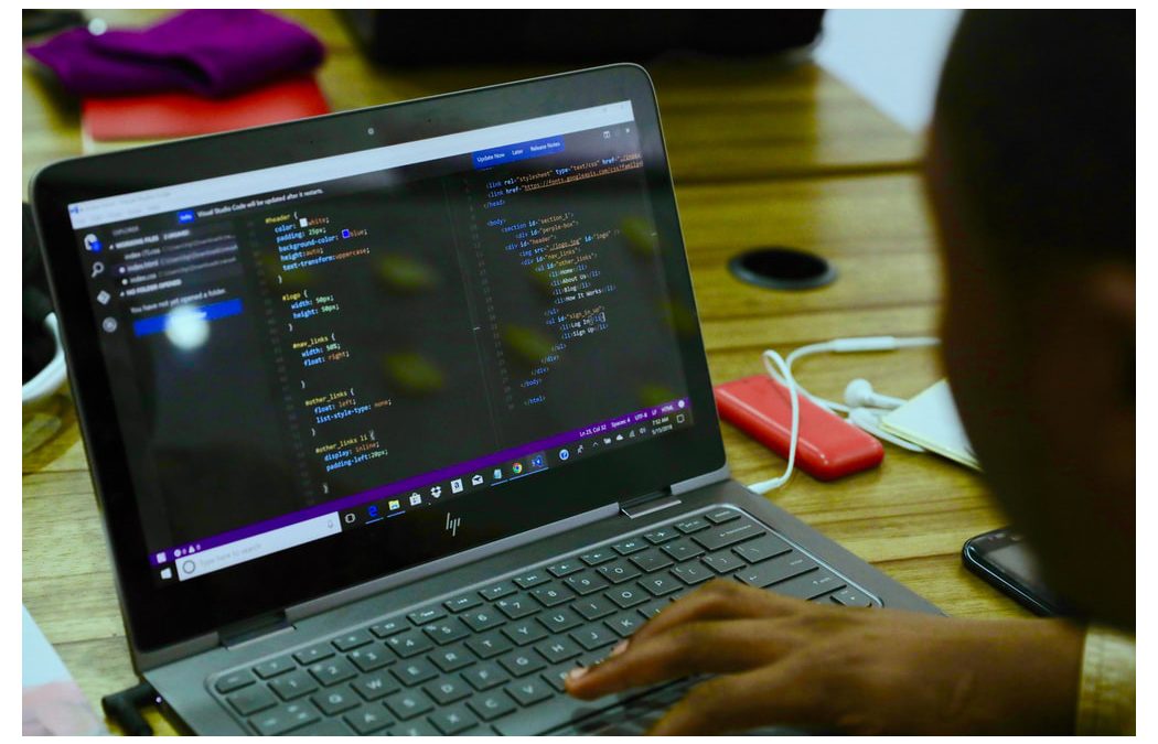 Graphic design and web design courses Clwyd