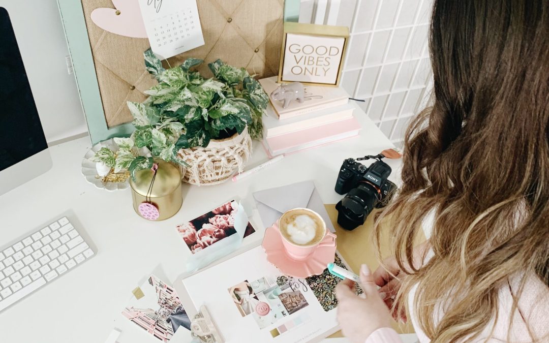 Create jaw-dropping graphics with these easy Adobe Illustrator lessons!