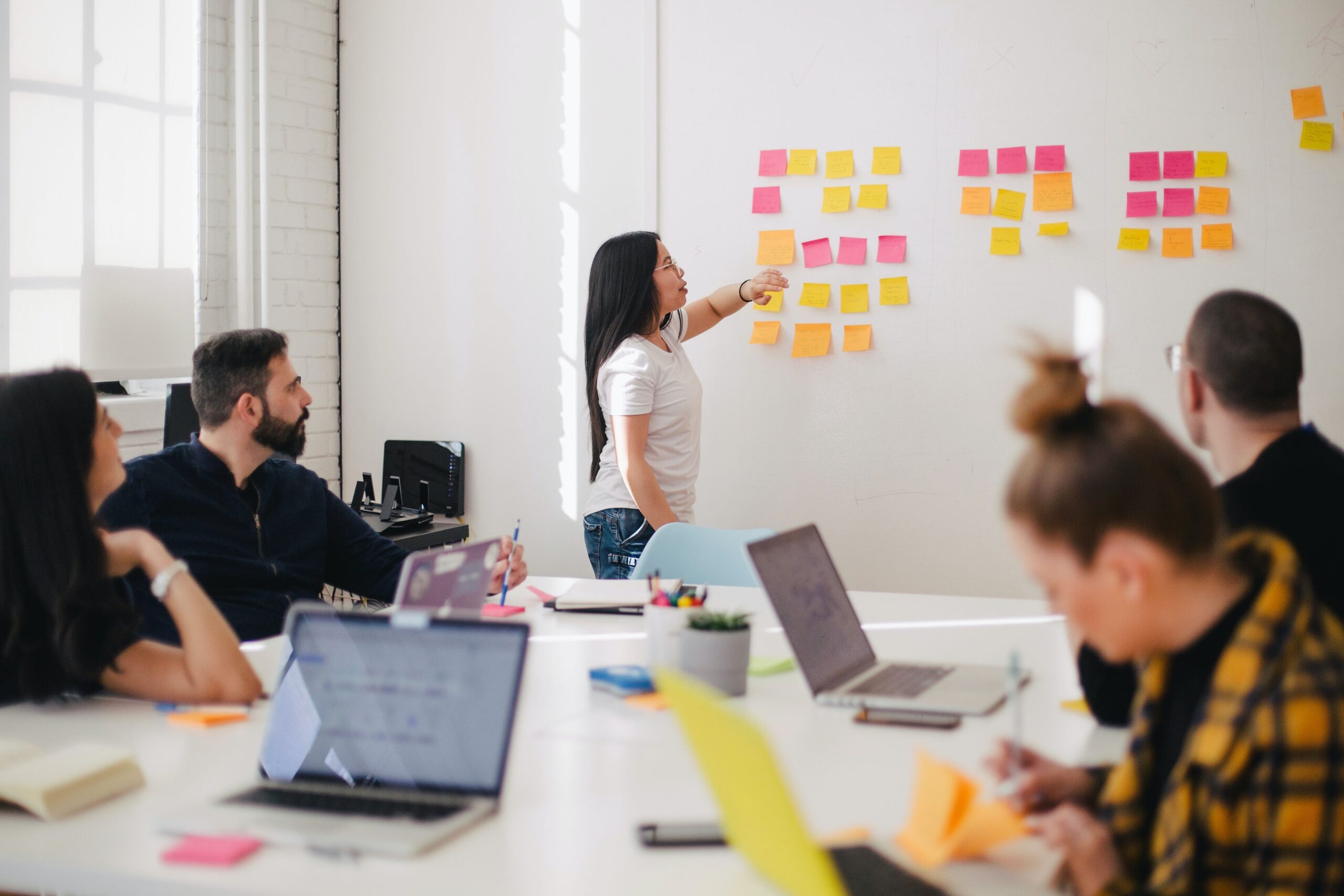 Why-is-visual-communication-important-in-the-marketing-world-scaled